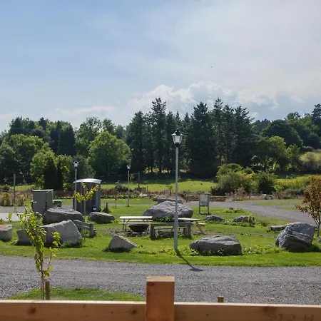 The Getaway - The Buzzard - Luxury Family Glamping キャンプ場 *